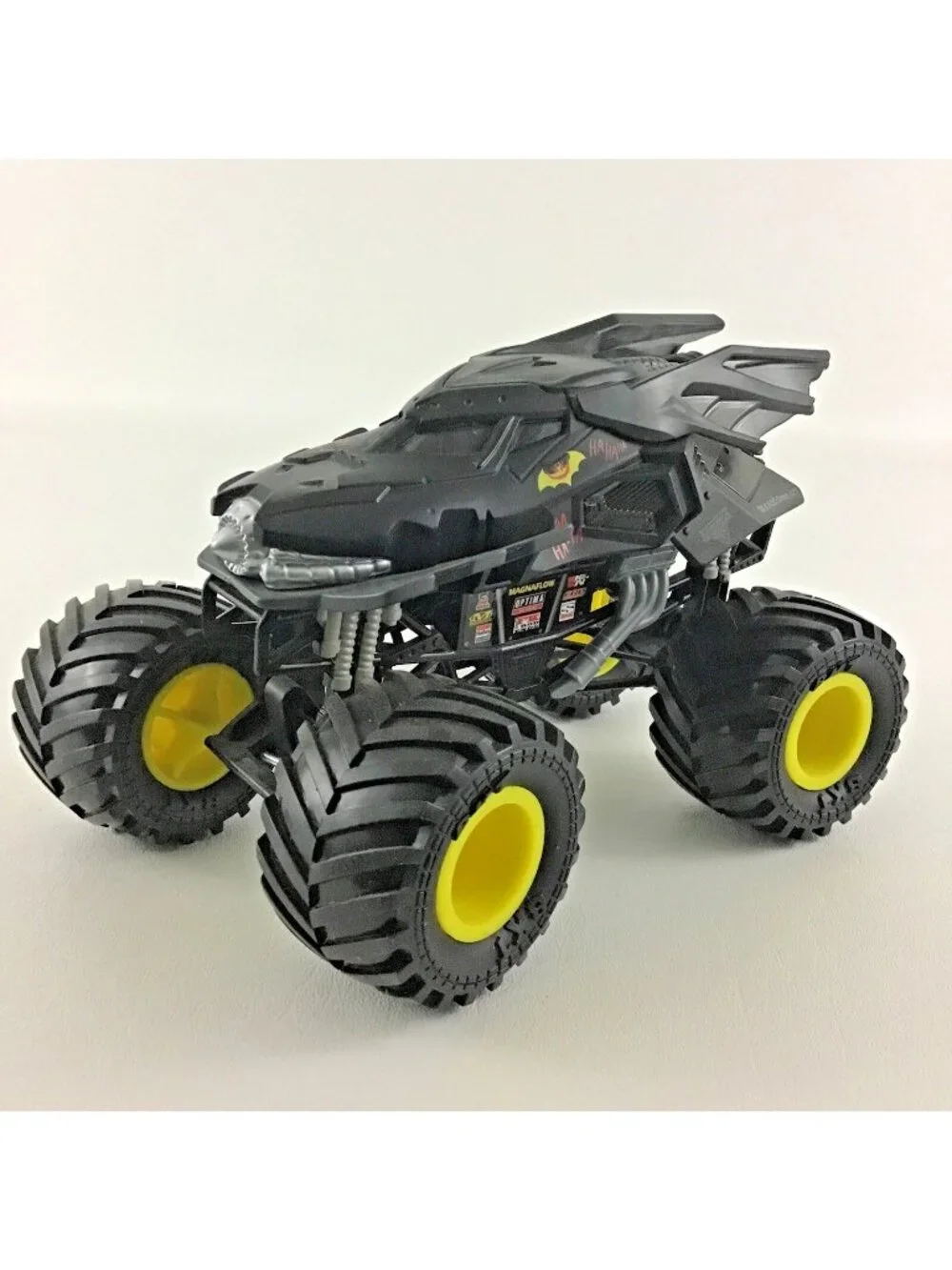 Monster Jam DC Comics LG 1:24 Batman Truck True Metal Diecast 2021 Spin Master